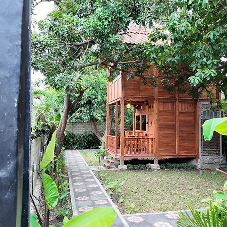 Вилла Private Joglo In Heart Of Sanur Экстерьер фото
