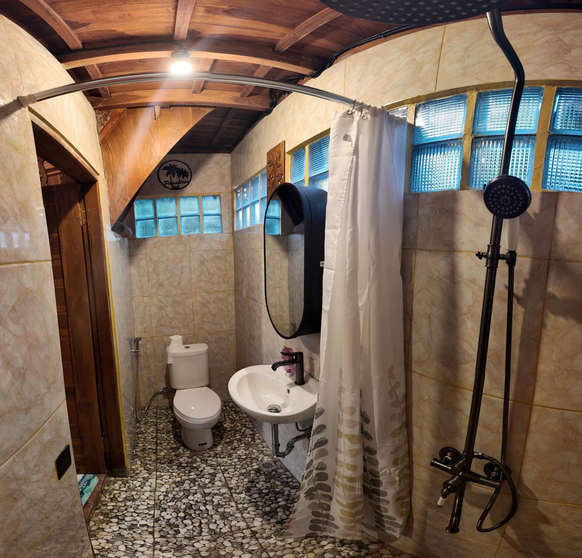 Вилла Private Joglo In Heart Of Sanur Экстерьер фото