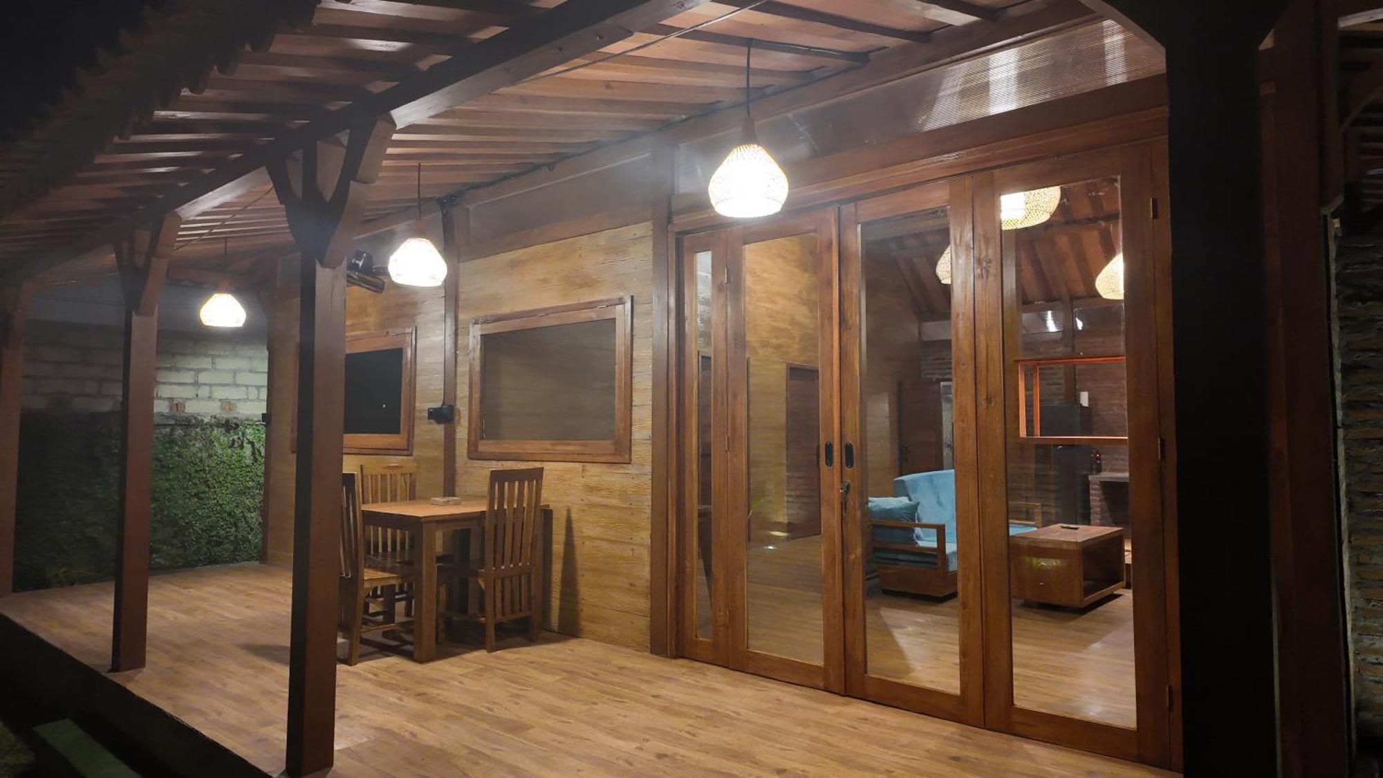 Вилла Private Joglo In Heart Of Sanur Номер фото