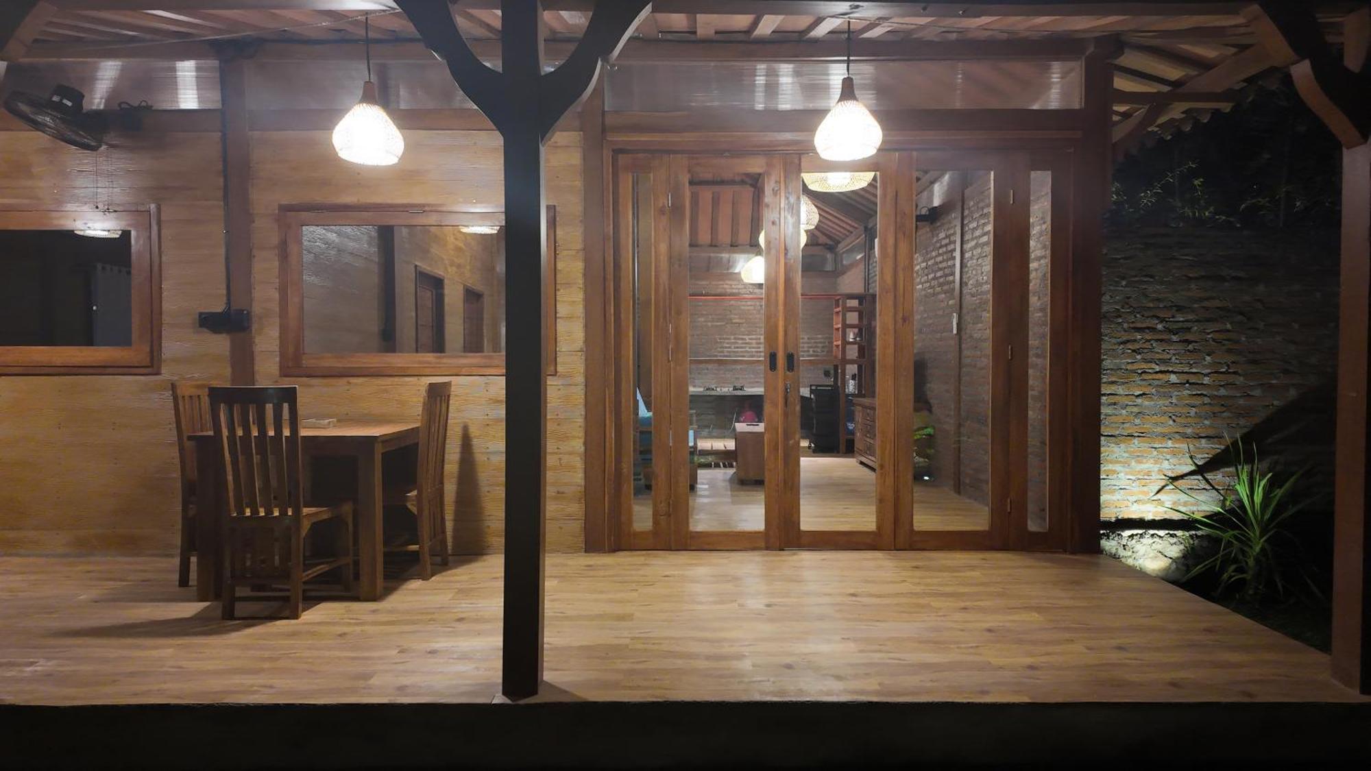 Вилла Private Joglo In Heart Of Sanur Номер фото