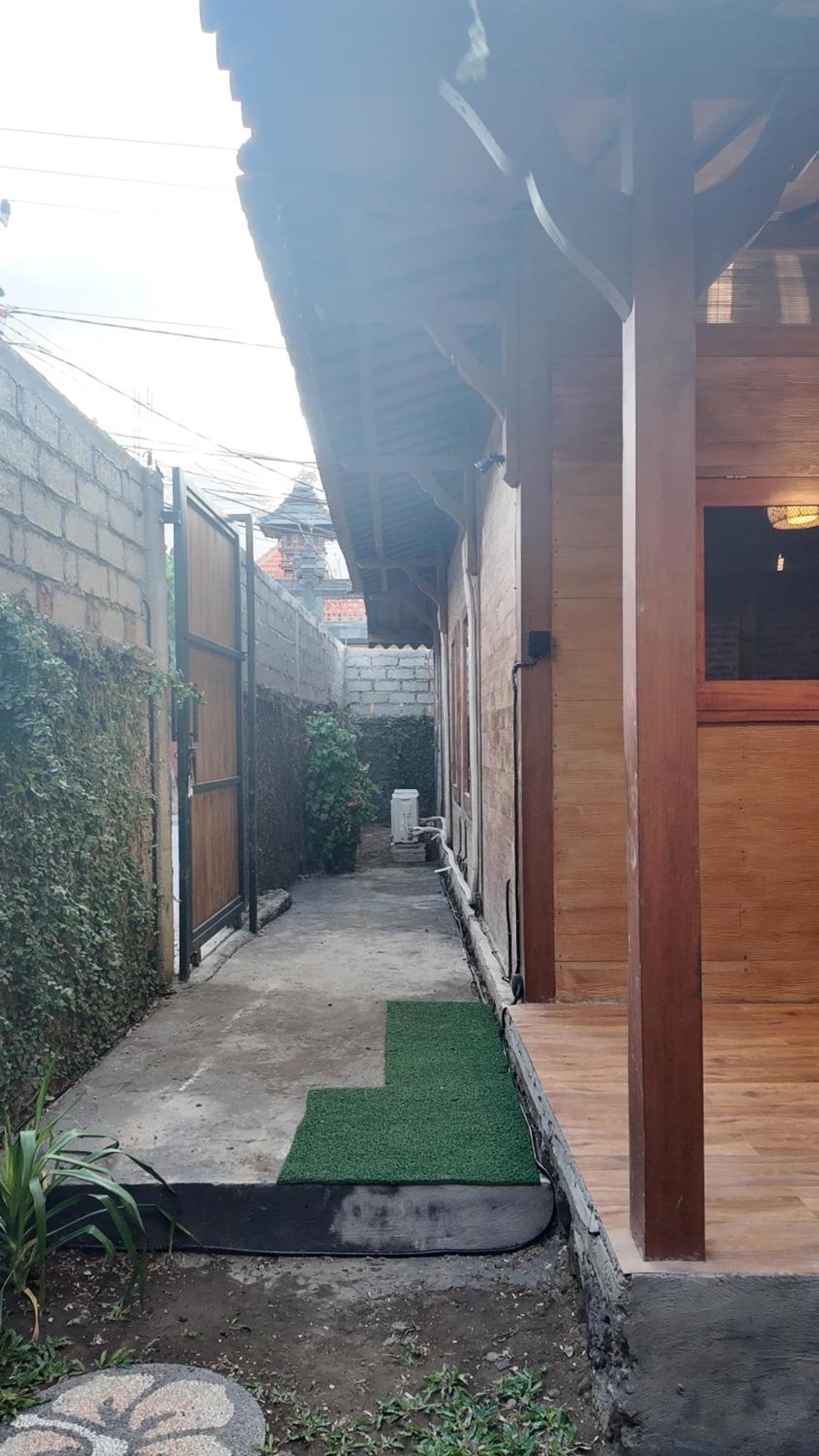 Вилла Private Joglo In Heart Of Sanur Номер фото